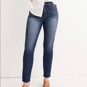 MADEWELL SLIM STRAIGHT JEANS SIZE 24! G7205